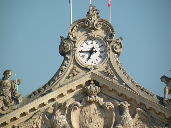  pendule de l'Hôtel de ville